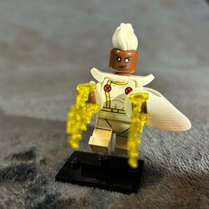 Storm - LEGO Minifigure - Marvel Series 2